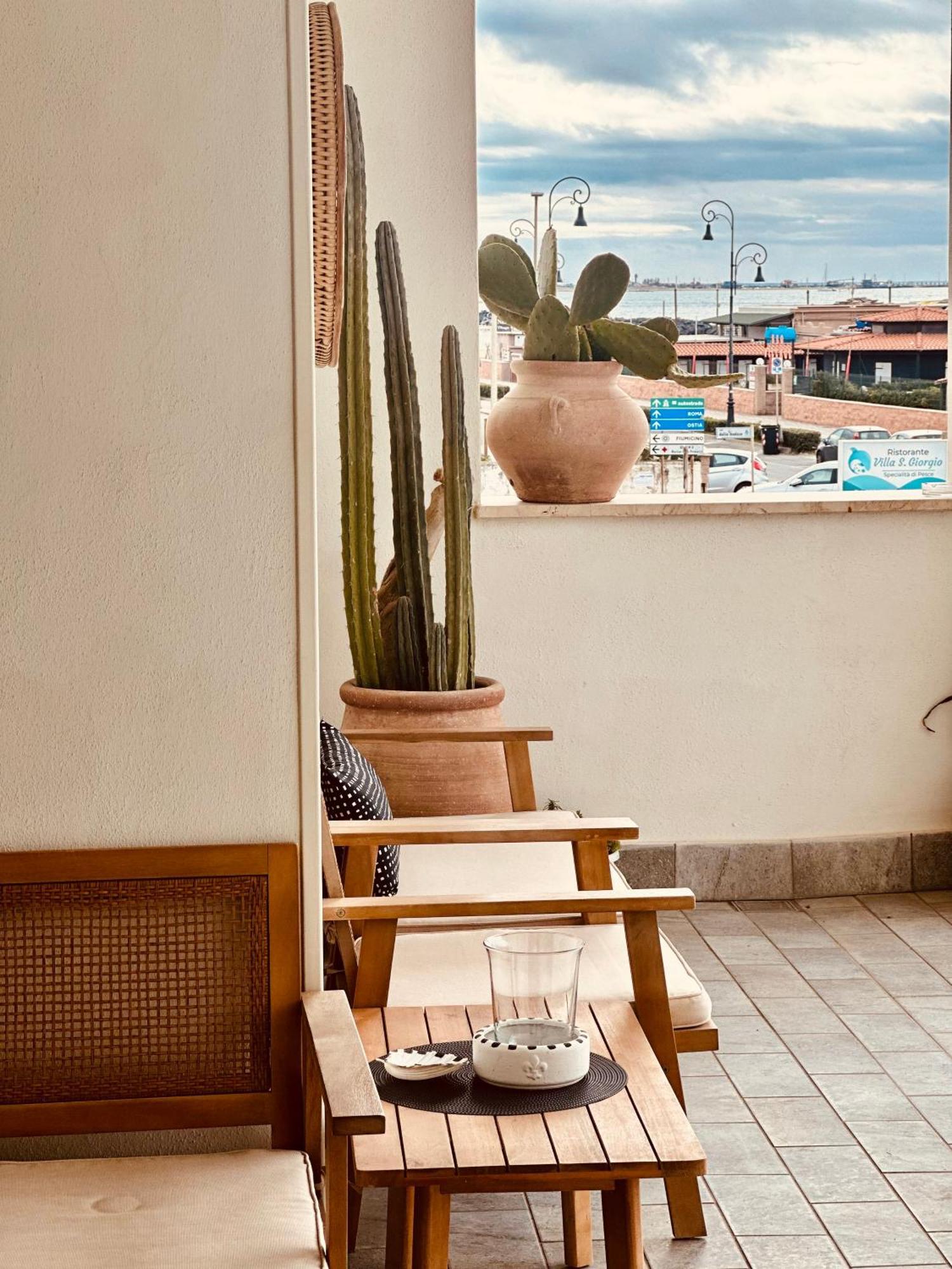 Casa Mira Luxury Sea House Fco Airport *
